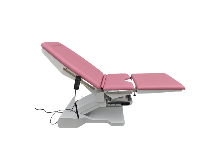 YGP03A アップグレード電動分娩台